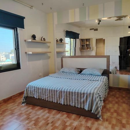 Abu Alzoz Home سكن مشترك 암만 외부 사진